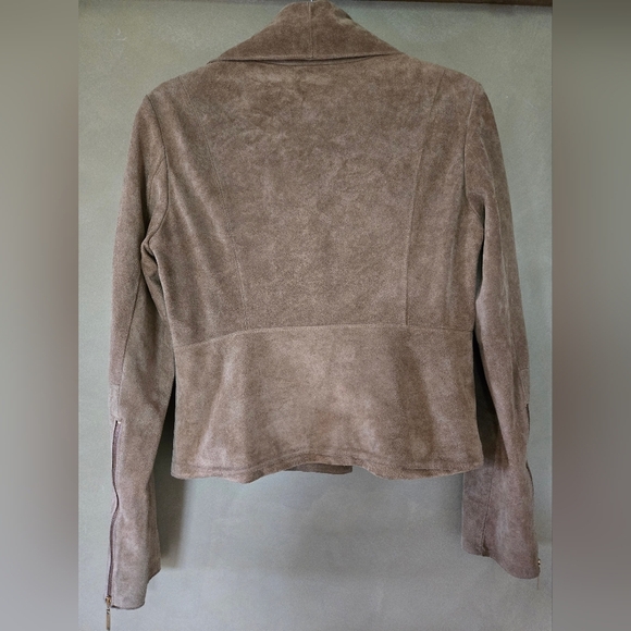 Bcbg Maxzaria | GORGEOUS Women's Tan Suede Jacket, Size M (Made Small) - Picture 2 of 10